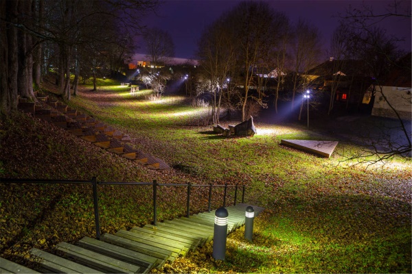 公園夜景亮化設(shè)計(jì)要營造溫馨明亮的氛圍